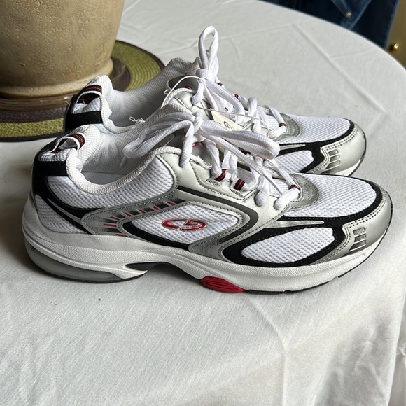 Champion tennis shoes size 9 men’s - Picture 3 of 9